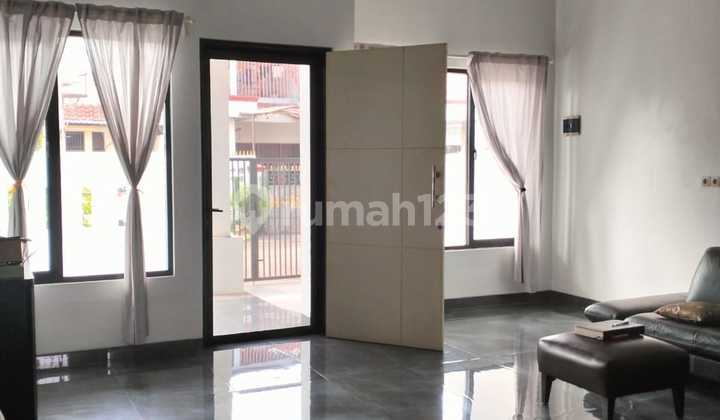 Dijual Rumah 1 Lantai Sudah Renovasi di Sektor 1 B Gading Serpong