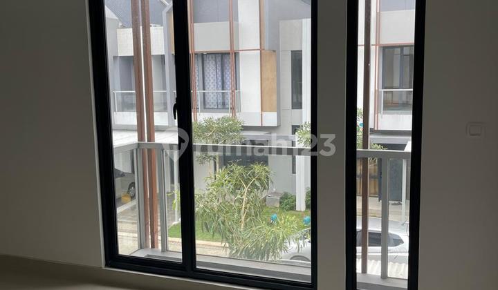 Disewakan Rumah 2 Lantai di Cluster Yuthica Bsd, Tangerang Selatan 2