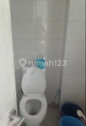 2.5-Story Shophouse in a Strategic Location at Banjar Wijaya, Tangerang 2