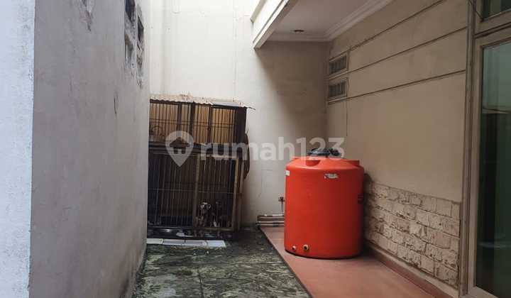 Rumah Bagus 5 BR di Kedoya Raya, Jakarta Barat 2