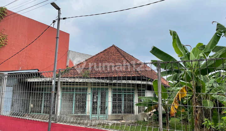 Rumah Hitung Tanah di Bogor, Jawa Barat Rumah Hitung Tanah di Bogor, Jawa Barat