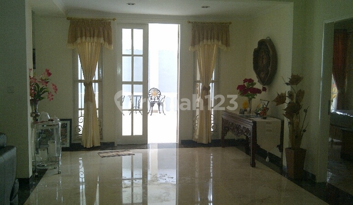 Fully Furnished 2-Story House in Telaga Biru, Alam Sutera, South Tangerang 2