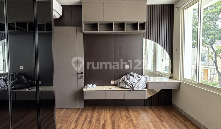 Rumah Renovasi di Cluster Flamingo, The Springs, Summarecon Serpong Tangerang
