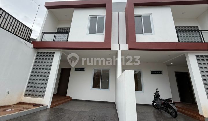 Rumah 2 Lantai di Bumi Puspitek Asri Bsd, Tangerang Selatan