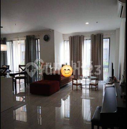 Apartment Low Rise Lloyd Alam Sutera Semi Furnished 1