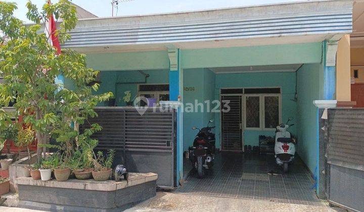 Rumah murah dalam komplek villa mutiara gading 3 bekasi 1