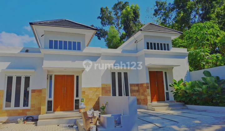 Rumah Modern Minimalis 3 Kamar Dekat Umy 1