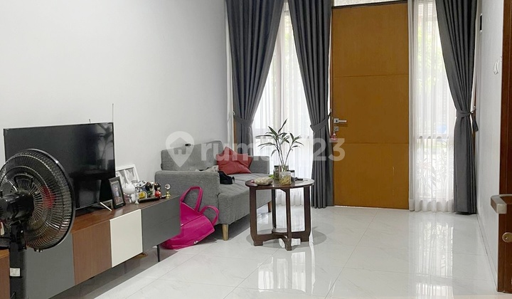 Dijual Rumah Komplek Cherry Field, Kab. Bandung