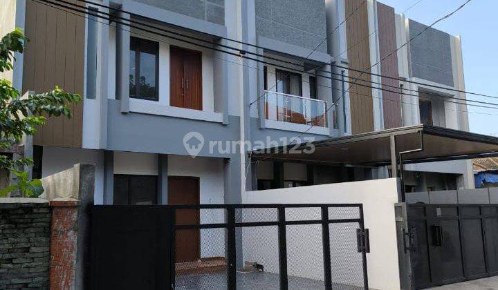 Dijual Rumah 2 Lantai Dalam Cluster Di Komplek Megapolitan Cinere Estate  2