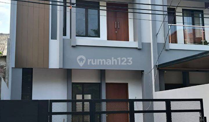 Dijual Rumah Dalam Cluster Di Lingkungan Nyaman & Tenang Di Komplek Megapolitan Cinere Estate  1