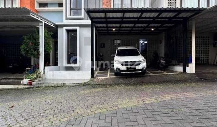 For Sale: 3-Story Townhouse in a Comfortable and Quiet Area of Jagakarsa, South Jakarta