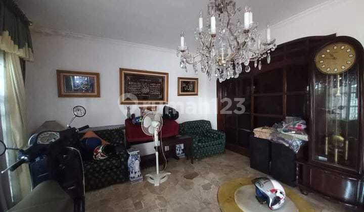 Dijual Rumah Dalam Lingkungan Nyaman Dan Asri Di Lokasi Strategis Di Tebet 2