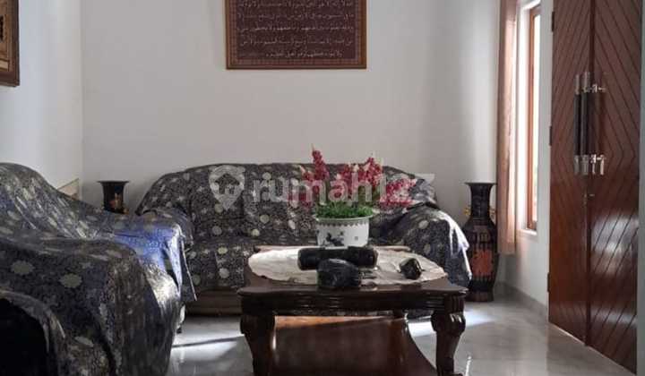 For Sale 2-Story Luxury House Not in a Complex in Meruyung Depok 2