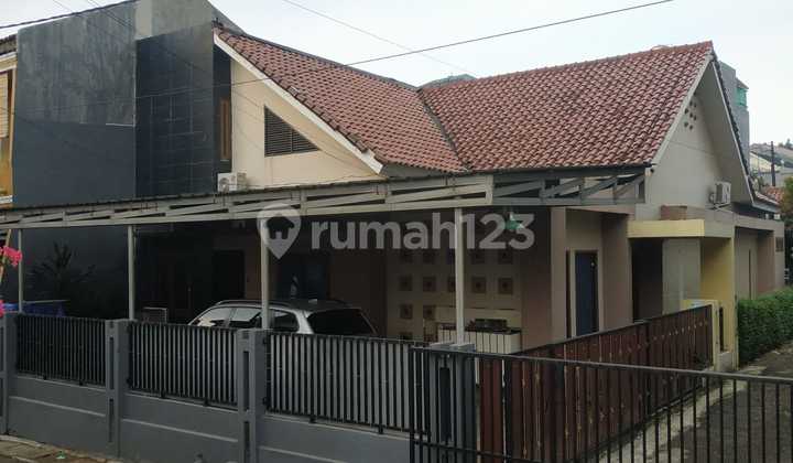 Dijual Rumah Non Komplek 1 1/4 Lantai Bebas Banjir Di Limo Depok