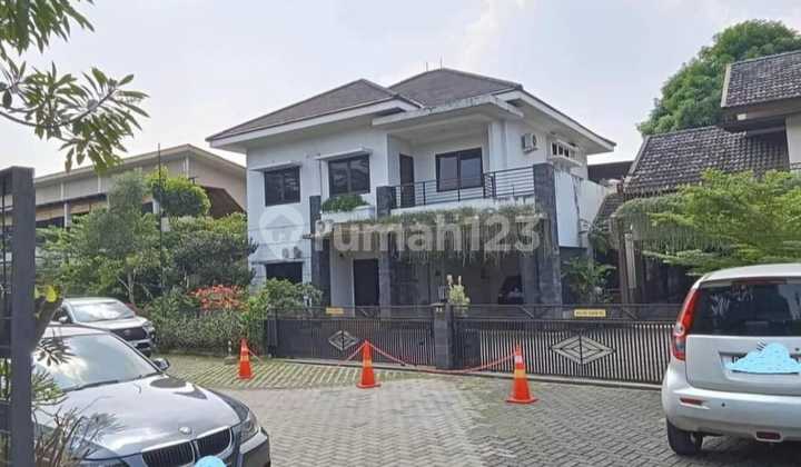 Dijual Rumah Asri Nyaman dan Tenang di Lokasi Startegis di Jalan Taman Margasatwa Ragunan Jakarta Selatan