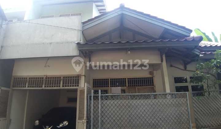 Dijual Rumah 2 Lantai Dilokasi Strategis Di Beji Timur Depok