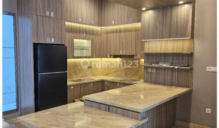 Furnished Rumah Golf Island 10x15 Design Interior Mewah  Utara 1