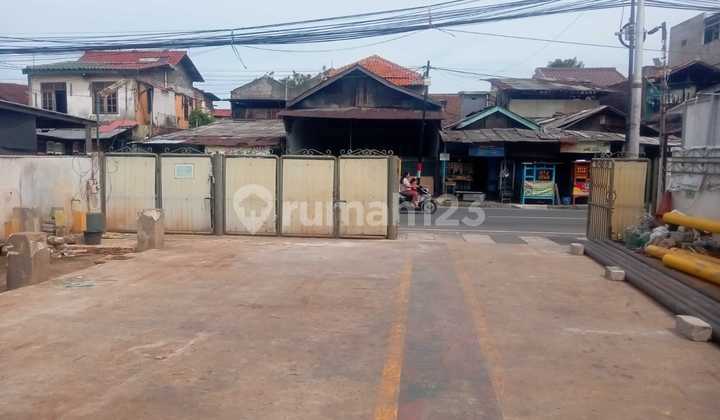 Land by the Road Suitable for Investment