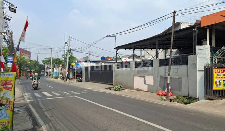 Warehouse in Pulogadung SHM 1682 M2, Price Below Appraisal