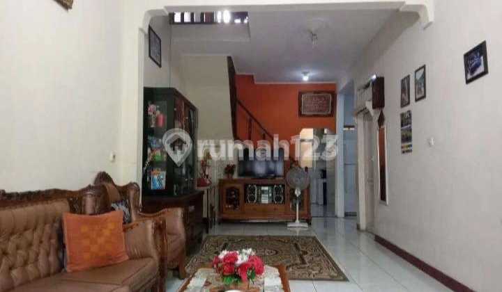 Rumah Bagus Jatinegara 2