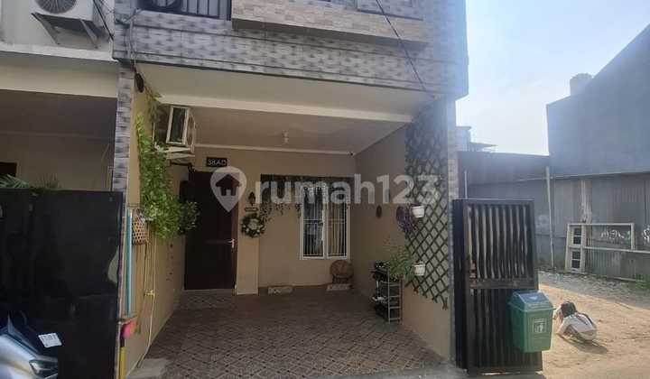 Rumah Full Futnished 2 Lantai Jual Butuh