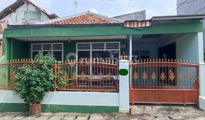 Rumah Strategis di Menteng Dalam Tebet Jakarta Selatan 2