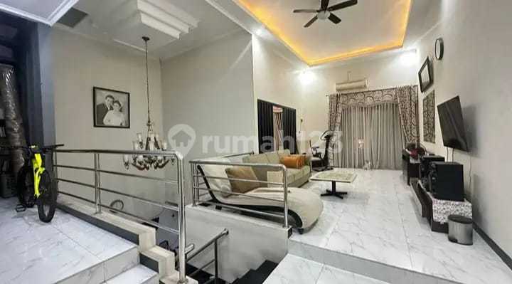 Investasi Jatinegara Rumah 2 Lantai Semi Furnished Jual Cepat Investasi Jatinegara Rumah 2 Lantai Semi Furnished Jual Cepat