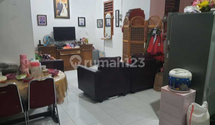 Smart Investment, Strategic Location in Pondok Bambu 1.7 M Negotiable Cheap 2