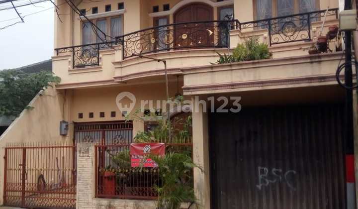 Rumah Luas Strategis Hutan Kayu, Dekat Rs Evasari Dan Pasar Rumah Luas Strategis Hutan Kayu, Dekat Rs Evasari Dan Pasar