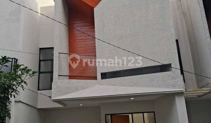 Rumah Tokyo 3 Lt di Jatibenig SHM, Bebas Banjir