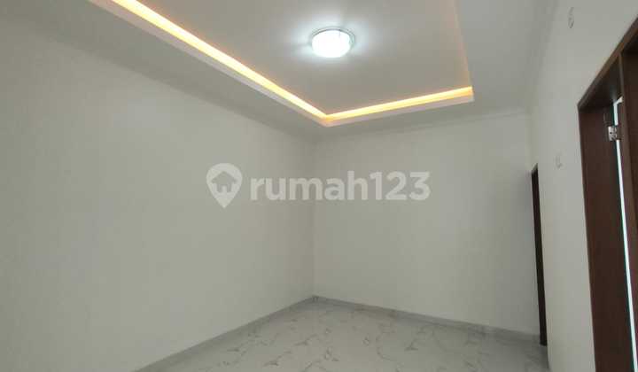 Investasi Cerdas, Rumah Baru di Pondok Bambu, Legalitas Lengkap 2