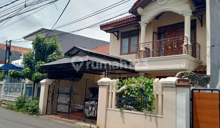 Rumah Modern 135 Meter Jakarta Timur, Dekat Stasiun Klender