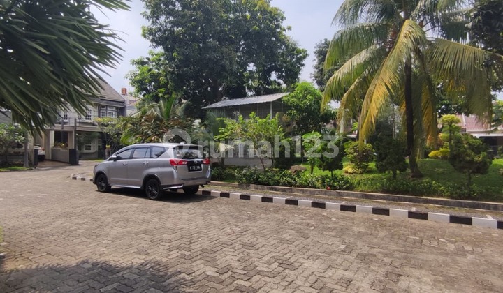 Rumah Lux Hook 2 Lantai 213 Meter Keren