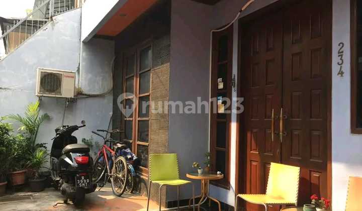 Tebet Timur House 2.9 M Bonus AC & Kitchen Set Near Station 2