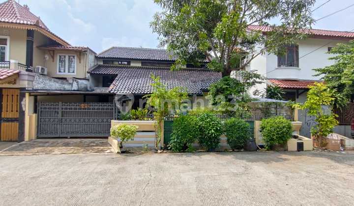 Turun Harga: Rumah Duren Sawit Bebas Banjir 2,3 M Turun Harga: Rumah Duren Sawit Bebas Banjir 2,3 M