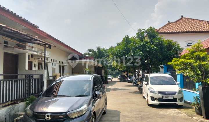 Rumah 3 Lantai 200 Meter Murah Strategis 2
