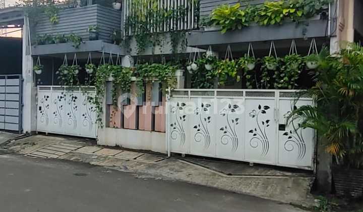 Rumah Ideal Pondok Bambu Asri: Luas, Strategis, Nyaman