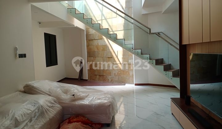 Rumah 7kt Shm: Bebas Banjir, Strategis Di Cempaka Putih