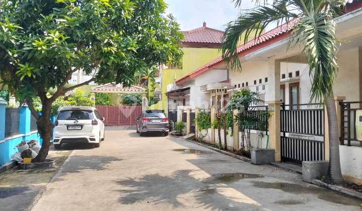 Rumah 3 Lantai 200 Meter Murah Strategis 1