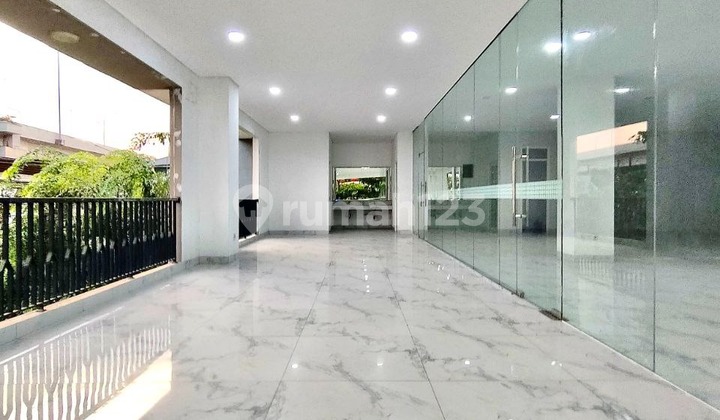 For Sale 4-Story House Suitable for Business or Tutoring Space For Sale 4-Story House Suitable for Business or Tutoring Space