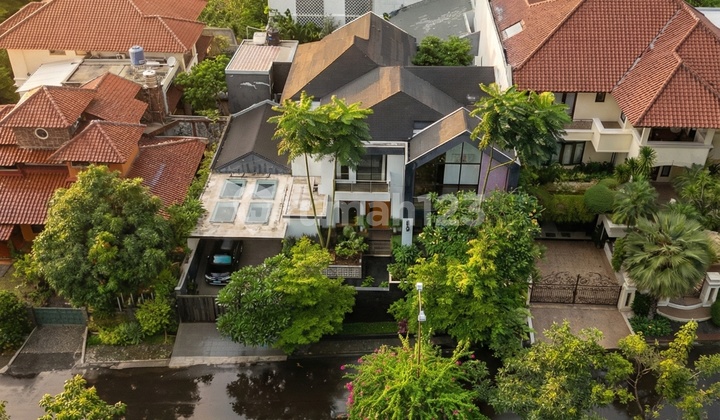 The Cinere Sanctuary: A Tropical Modern Oasis On 800 Sqm The Cinere Sanctuary: A Tropical Modern Oasis On 800 Sqm