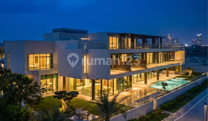 The Pearl Jumeirah Monolith: Where The Ocean Meets Its Master