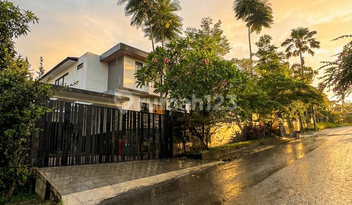 The Cinere Sanctuary: A Tropical Modern Oasis On 800 Sqm 2