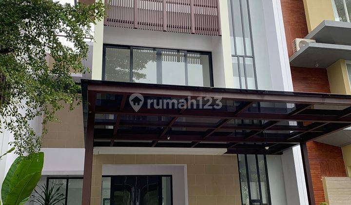 Rumah 3 Lantai Batam Center Royal Hills New Chateau 1