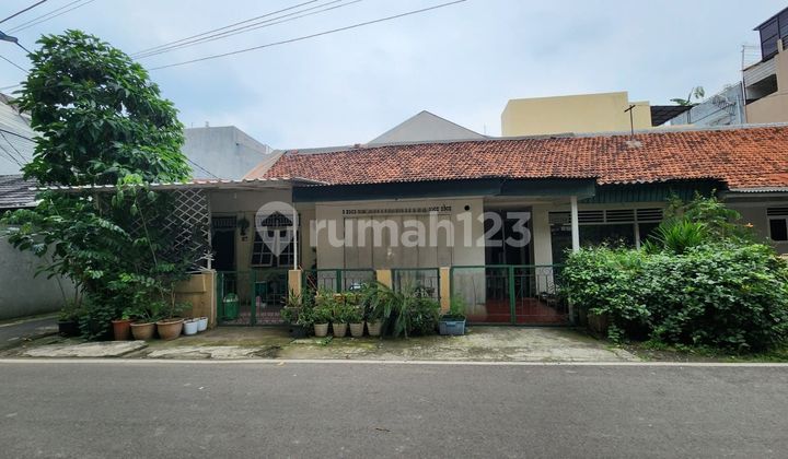 Rumah Depan Taman Cocok untuk Kost An di Bendungan Hilir Jakpus Rumah Depan Taman Cocok untuk Kost An di Bendungan Hilir Jakpus