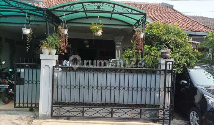 Rumah Di Jl Randu Ciracas Dekat St Lrt Jkt Timur