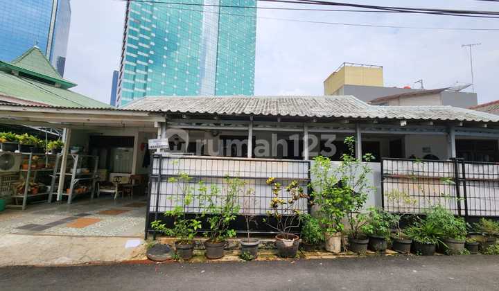 Rumah di Bendungan Hilir, Jakarta Pusat 2