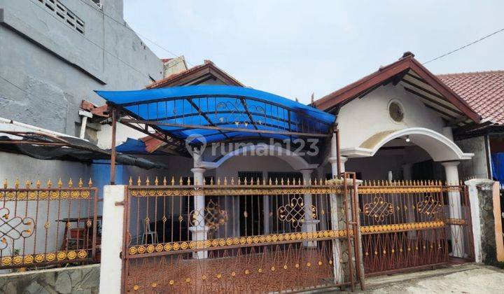 Rumah Strategis dan Bebas Banjir di Jalan BOT Pondok Gede 1