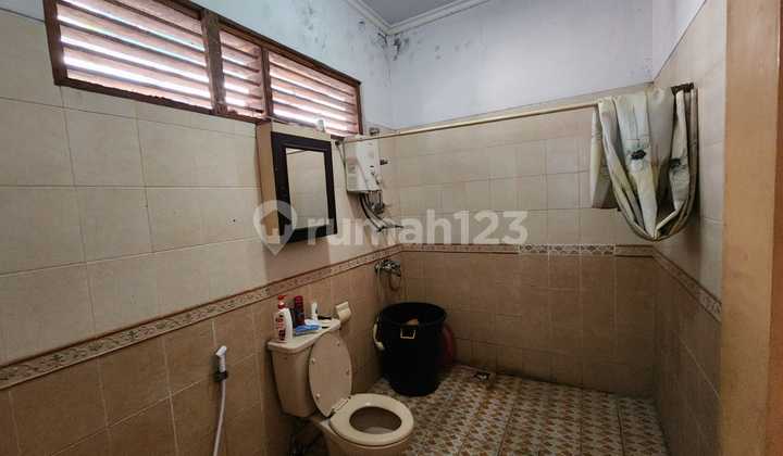 Rumah Cocok untuk Hunian/ Kantor di Komplek Garuda Kalibata Selatan 2