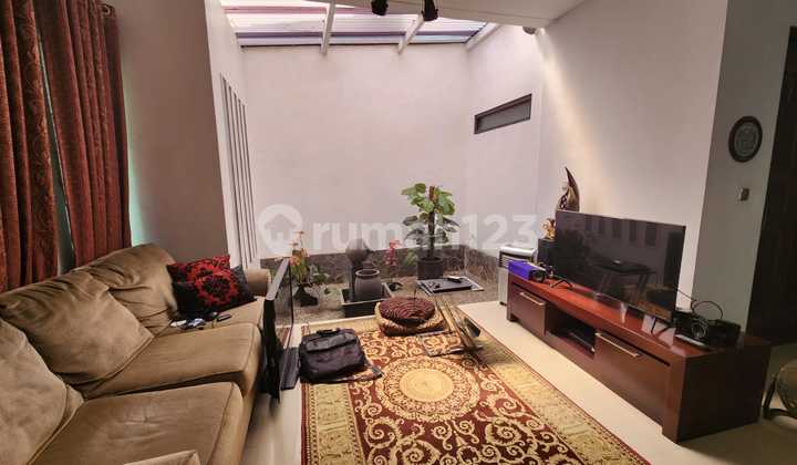 Rumah 2 Lantai Dijual di Cipinang Indah  2